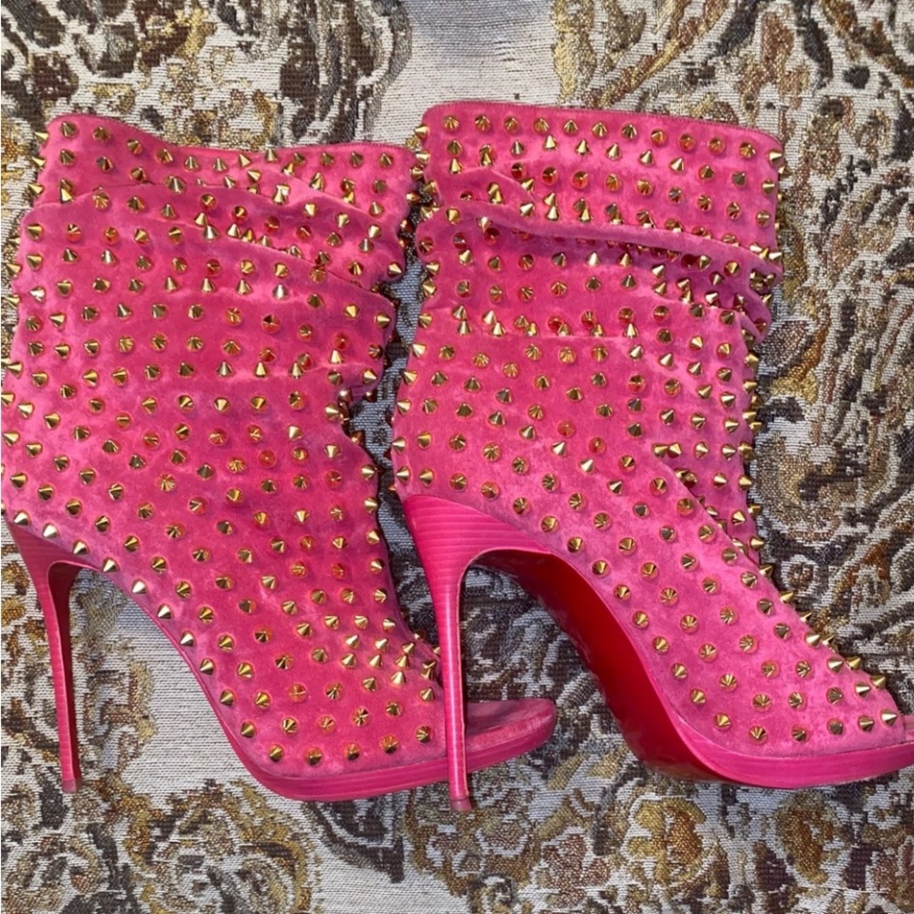 Christian Louboutin Guerilla Spike Bootie - Size 39.5